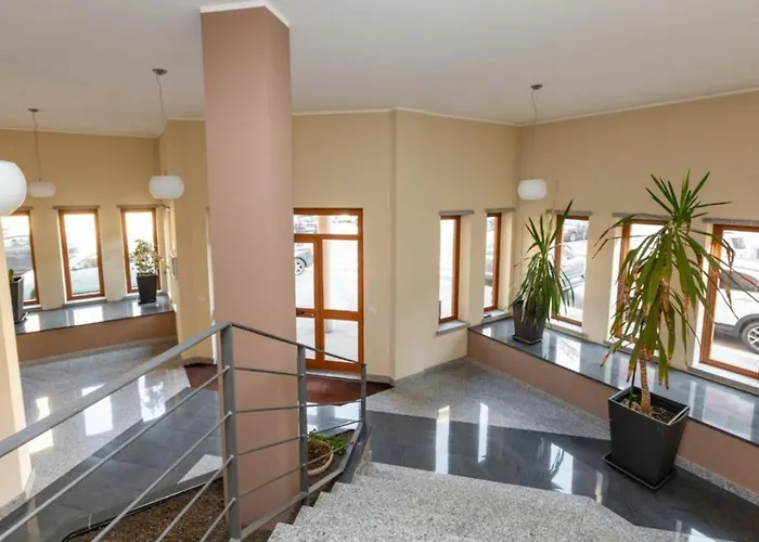 Comfy Cozy Apartment Close To Metro