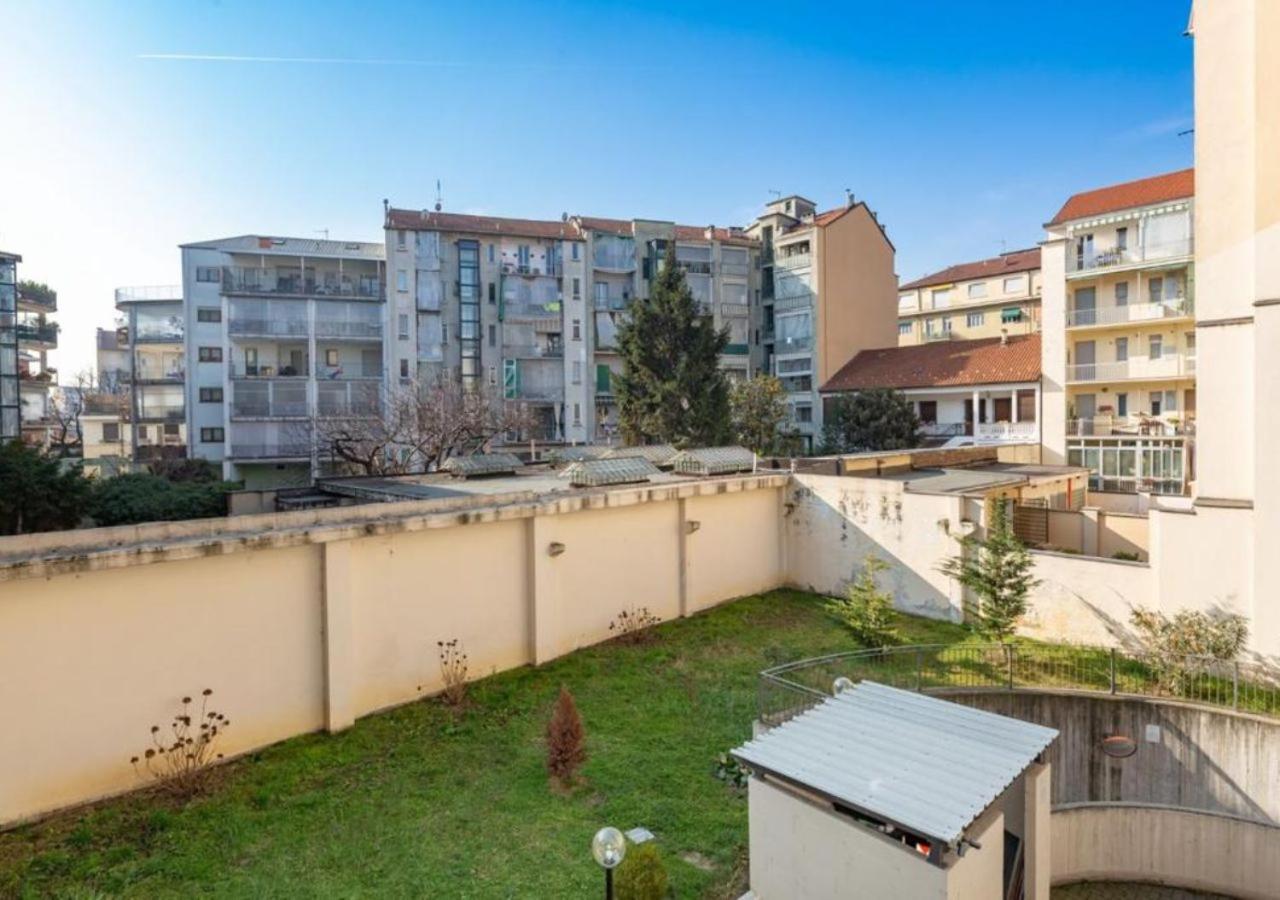 Apartment Comfy Cozy Close To Metro Turin